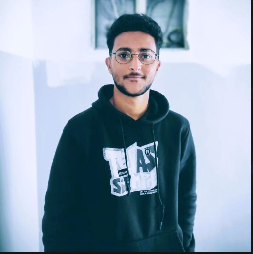 Yazan W. Abo_Elqomboz